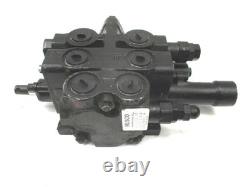 7j415-61010 Genuine Kubota Hydraulic Control Valve La1162-68c