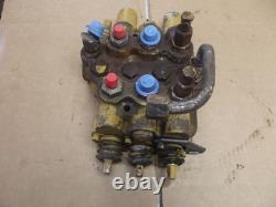 Bobcat 440B skid steer hydraulic control valve
