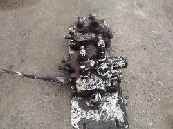 Bobcat 610 hydraulic control valve