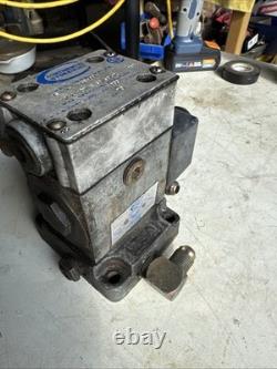 Continental Hydraulics Directional Control Valve, VS1-1A-GB-60L-H