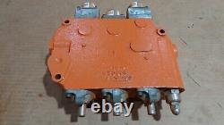 Cross 3 Spool Hydraulic Control Valve, 3 Position 3 Way Open Center 30 GPM