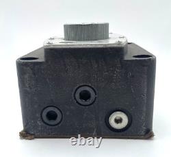 EATON VICKERS FCG 03 28 22 S10 FCG032822S10 HYDRAULIC FLOW CONTROL VALVE Open