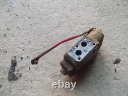 Farmall 460 IH tractor hydraulic control valve with linkage control rod