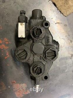 Fits Case skid steer auxiliary control hydraulic valve OEM, possibly 1845C 60XT