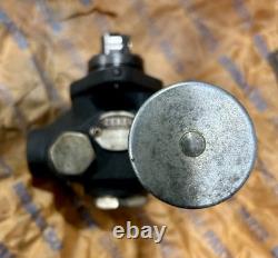 Genuine Komatsu / ZEXEL Hydraulic Control Valve Part #105217-1480 Excavator