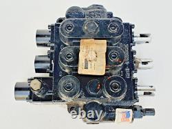 HAWK Hydraulic Control Valve Three Spool Made in USA # NEW