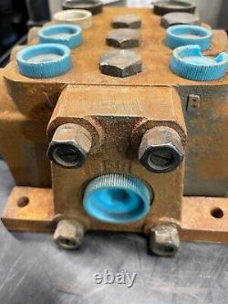 HYFL024 3 Spool Hydraulic Directional Control Valve Double Acting 6 way