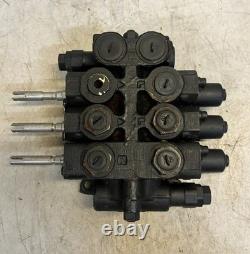 Husco 3-Spool Hydraulic Control Valve J03A5971 8520304 5000C404 Assembly