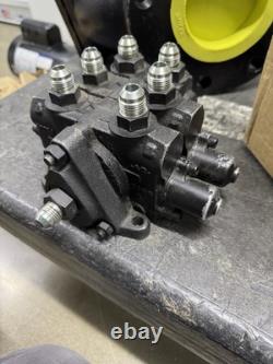 Hydraulic Control Valve Block Loader Valve NEW