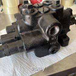 Hydraulic Control Valve With Levers Gresen Hydraulics 3000 Used 2-spool