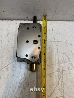 Hydraulic Direct Control Valve 052029 250610 5-1/2 x 3-1/4