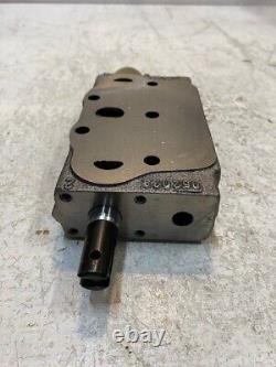 Hydraulic Direct Control Valve 052029 250610 5-1/2 x 3-1/4