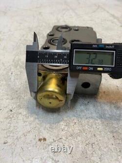 Hydraulic Direct Control Valve 052029 250610 5-1/2 x 3-1/4
