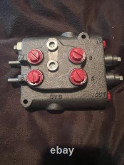 Hydraulic Directional Control Valve BYD 30922-496 D 4-Port Industrial Valve