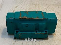 Hydraulic Directional Control Valve Pilot Operated Valve Assembly 293572