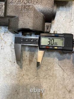 Hydraulic Sectional Control Valve 3955327 12 Long 6-1/4 Wide 2-1/8 Thick