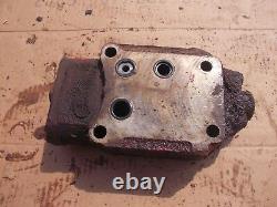 International 300 350 utility tractor IH RR in hydraulic control valve assembly