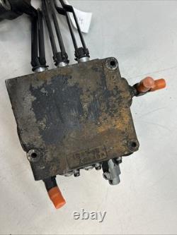 JOHN DEERE 420 430 HYDRAULIC CONTROL VALVE With H3 LEVERS AM100214 332 322 318 330