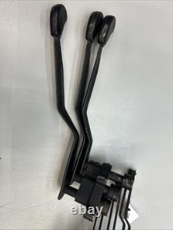 JOHN DEERE 420 430 HYDRAULIC CONTROL VALVE With H3 LEVERS AM100214 332 322 318 330