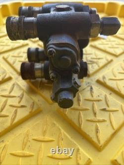 John Deere 425 445 455 Hydraulic Selective Control Valve AM115171 AM100201