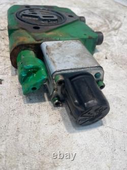 John Deere 7800 Tractor Hydraulic Control Valve 8506F