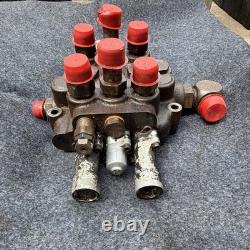 John Deere KV15916 Manual Hydraulic Control Valve