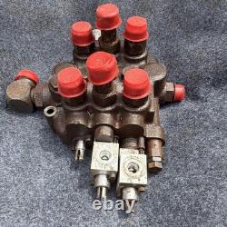 John Deere KV15916 Manual Hydraulic Control Valve