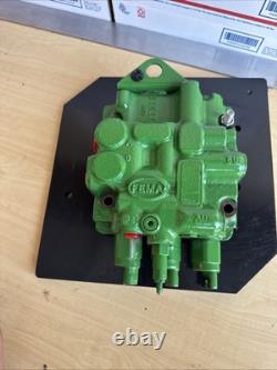 John Deere OEM Part Hydraulic control valve