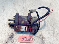 Komatsu SK1020T Skid Steer Loader Hydraulic Control Valve