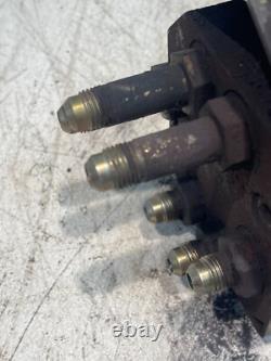 Komatsu SK1020T Skid Steer Loader Hydraulic Control Valve