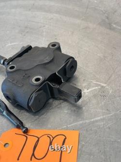 Kubota L4150DT Tractor Hydraulic Control Valve 38240-39143