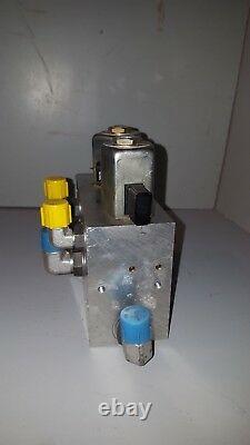 Modular Controls Hydraulic Control Valve with Solenoids, C675139 P, 58-3, 675145