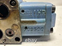 Moog D663Z4711 D663 Servo Proportional Valve hydraulic control valve