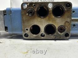 Moog D663Z4711 D663 Servo Proportional Valve hydraulic control valve