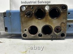 Moog D663Z4711 D663 Servo Proportional Valve hydraulic control valve
