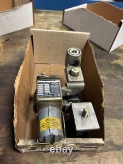 NEW Brand Hydraulics A0120T4JRS Hydraulic Directional Control Valve