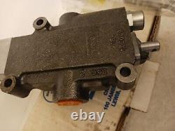 NOS Cross Converta Hydraulic Control Valve 1Z0046