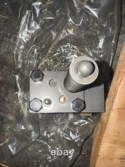 NOS Hydraulic Control Valve 33-0060690 Massey Ferguson & AGCO