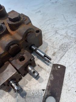 New Holland L565 Skid Steer Loader Hydraulic Control Valve 34673-2C