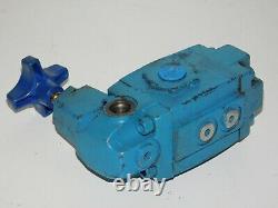 New Vickers XT-03-2B-30 Industrial Hydraulic Pressure Reducing Control Valve USA