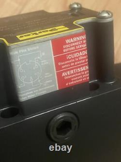 PARKER D3W11CNYC56 Hydraulic Directional Control Valve