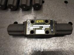 Parker D1VA001CN D03 Directional Hydraulic Control Valve Air Pilot Pneumatic