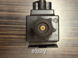 Parker D1VW004CNYCF Hydraulic Directional Control Valve 5000PSI 120V-AC