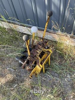Parker Hannifin Tractor Backhoe Hydraulic Control Valve with Levers