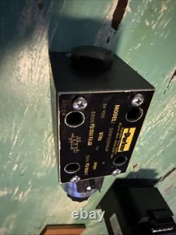 Parker Hydraulic Directional Control Valve. D3W020HNJP Parker Hydraulic Directional Control Valve. D3W020HNJP