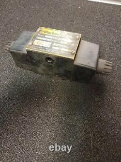 Parker Hydraulic Directional Control Valve D3W1DY14 NEW (559)