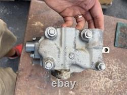 Parker LD130LS 3-Spool Manual Hydraulic Control Valve 20 GPM 3500 PSI 3/4