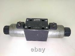 Parker Model D3W2CNJW30 Hydraulic Control Valve 350 bar max. NEW