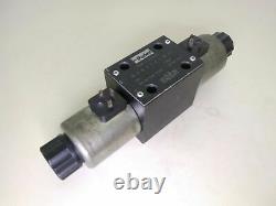 Parker Model D3W2CNJW30 Hydraulic Control Valve 350 bar max. NEW