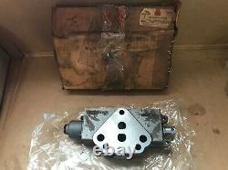 Pneu-Trol D50-AA4 Hydraulic Directional Control Valve Section NOS